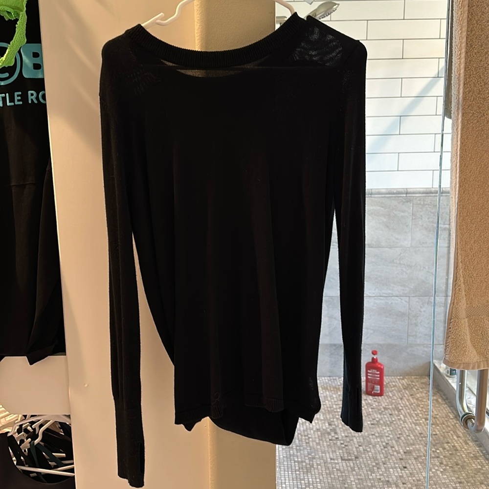 Lululemon light sweater with open back size 4
